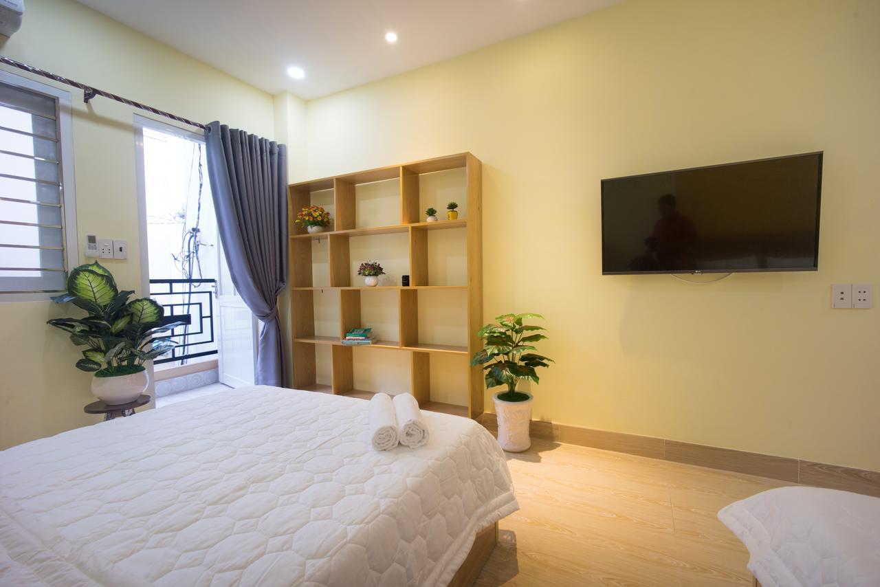 Language Exchange Hostel 1 Хошимин Экстерьер фото