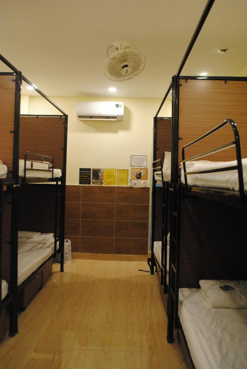 Language Exchange Hostel 1 Хошимин Экстерьер фото